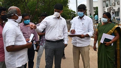 காவல் நிலையங்களில் மரக்கன்றுகள் நடும் பணி: வல்லநாடு துப்பாக்கி சுடுதளத்தில் எஸ்.பி தொடங்கி வைத்தார்