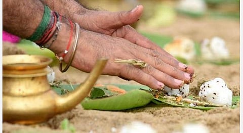 மகாளய அமாவாசை, புரட்டாசி மாதப் பிறப்பு ; இரண்டு முறை தர்ப்பணம் செய்யவேண்டும்... ஏன்?