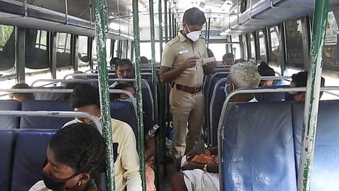 இந்து தமிழ் ஆன்லைன் செய்தி எதிரொலி: கொடைக்கானலுக்கு பேருந்தில் செல்பவர்களுக்கு இ-பாஸ் முறை ரத்து