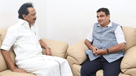 கரோனா தொற்றால் பாதிப்பு: நிதின் கட்கரி நலம் பெற ஸ்டாலின் வாழ்த்து