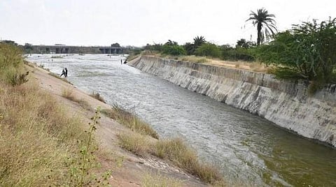 தமிழக எல்லையில் கிருஷ்ணா நீர் வரத்து 732 கன அடியாக அதிகரிப்பு