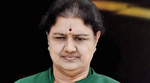 சசிகலா சகோதரருக்கு நீதிமன்றம் பிடிவாரன்ட்