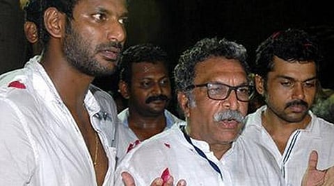 நடிகர் சங்க வழக்கு: வேறு அமர்வுக்கு மாற்ற பரிந்துரை