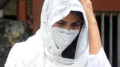 ரியா போதை மருந்து கடத்தலில் ஈடுபட்டதற்கான ஆதாரம் உள்ளது: போதை மருந்து தடுப்புப் பிரிவு தகவல்