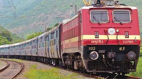 அக்.2 முதல் சென்னை-ரமேஸ்வரத்திற்கு சிறப்பு ரயில் இயக்க முடிவு: சிவகங்கை, ராமநாதபுரம் மாவட்ட பயணிகள் மகிழ்ச்சி