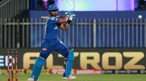 டெல்லி அணியின் வெற்றிக்கு உதவி, ஆட்டநாயகன் விருது பெற்ற ஸ்ரேயாஸ் அய்யர் : படம் உதவி ட்விட்டர்