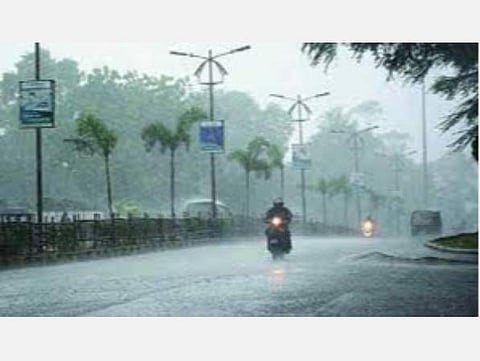 வலுப்பெற்ற காற்றழுத்தத் தாழ்வு மண்டலம்; 6 மாவட்டங்களில் கனமழை வாய்ப்பு: வானிலை ஆய்வு மையம் தகவல்