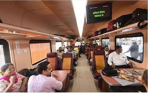 அக்.14 முதல் மீண்டும் தனியார் தேஜஸ் ரயில் இயக்கம்: உணவு இலவசமாக விநியோகிக்கப்படும்