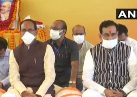 பாஜக பெண் வேட்பாளரை தரக்குறைவாக பேசிய கமல்நாத்: சிவராஜ் சிங் சவுகான் கடும் கண்டனம்; போராட்டம்