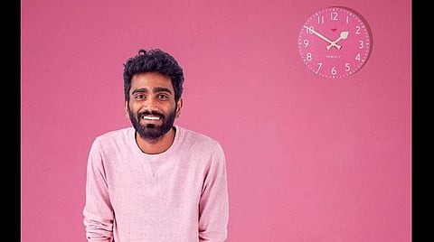 '800' பட சர்ச்சை; 'கோமாளி' பட இயக்குநர் மாறுபட்ட கருத்து: நெட்டிசன்கள் சாடல்