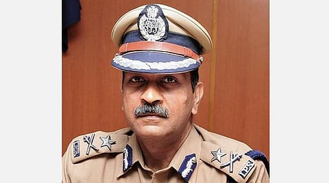 போலீஸார் மற்றும் வாரிசுகளுக்கு ரூ.34.68 லட்சம் மருத்துவ, கல்வி உதவித் தொகை: காவல் ஆணையர் வழங்கினார்