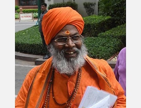 இந்துக்களுக்கு அநீதி, கிராமங்களில் முஸ்லிம்களுக்கு பெரிய இடுகாடுகள்: சாக்ஷி மகராஜ் பேச்சு