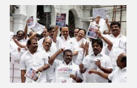 குட்கா விவகாரம்; உரிமை மீறல் நோட்டீஸுக்கு விதிக்கப்பட்ட தடையை நீக்கக்கோரி பேரவைச் செயலர் மனு