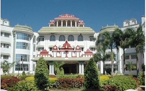 'ஆளுநர் அவர் மனசாட்சிக்கு விடையளிக்க வேண்டும்': 7.5% உள் ஒதுக்கீடு வழக்கில் உயர் நீதிமன்றக் கிளை கருத்து