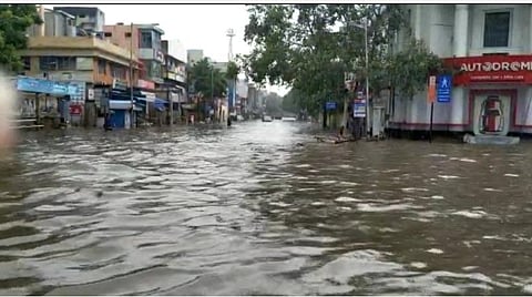 24 மணி நேரத்தில் சென்னை உள்ளிட்ட 6 மாவட்டங்களில் மிக கனமழை: வானிலை ஆய்வு மையம் எச்சரிக்கை