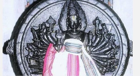 கிரக தோஷம் போக்குவார் சக்கரத்தாழ்வார்!