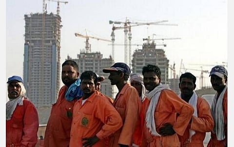 வெளிநாட்டு தொழிலாளர்களுக்கான கட்டுப்பாடுகளை ரத்து செய்தது சவுதி அரசு: முதலாளி அனுமதி இன்றி எளிதில் வேலை மாறலாம்; நாடு திரும்பலாம்