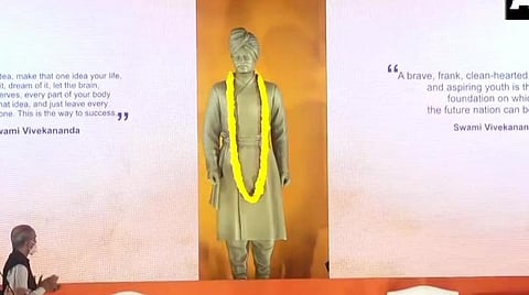 நமது கொள்கை தேசத்தின் நலனுக்கு எதிராக போகக்கூடாது: ஜேஎன்யு பல்கலைக்கழகத்தில் விவேகானந்தர் சிலையை திறந்து வைத்து பிரதமர் மோடி பேச்சு