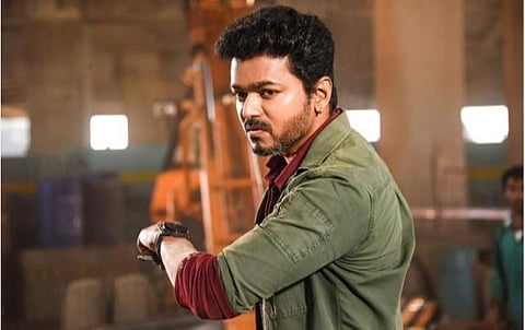 எஸ்.ஏ.சந்திரசேகரின் ஆதரவாளர்களை நீக்கிவிட்டு, புதிய நிர்வாகிகள் நியமனம்: ‘மாஸ்டர்’ பட வெளியீட்டுக்கு பிறகு அரசியல் குறித்து அறிவிப்பு- தந்தையை சமாளிக்க தனி குழு அமைத்தார் நடிகர் விஜய்