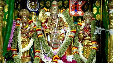 ஞானம், ஐஸ்வர்யம், அழகு, வீரியம், வைராக்கியம், புகழ்; தெய்வானை மணாளனை வேண்டினால் கல்யாண வரம்!