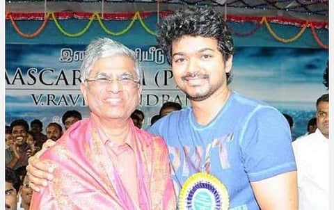விஜய் பெயரை பயன்படுத்துவதற்கு எதிர்ப்பு எதிரொலி; புதிய கட்சி தொடங்கும் பணியை நிறுத்தினார் எஸ்.ஏ.சந்திரசேகர்