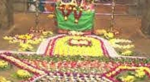 கார்த்திகை சோம வாரத்தில்... சங்கடம் தீர்க்கும் சங்காபிஷேகம்