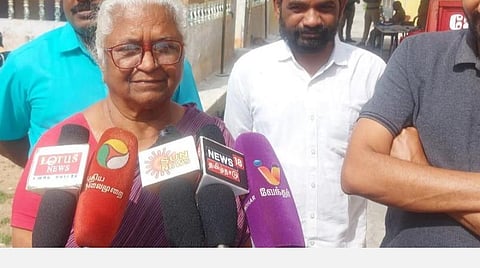 பேரறிவாளனை நிரந்தரமாக விடுதலை செய்ய முதல்வர் நடவடிக்கை எடுக்க வேண்டும்: அற்புதம்மாள் வேண்டுகோள்