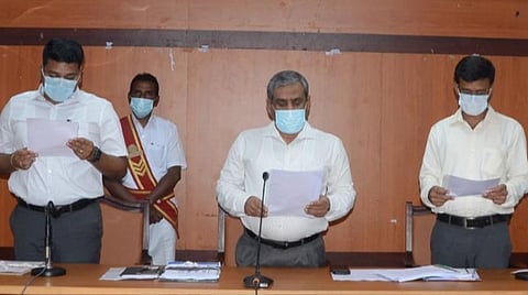 விளிம்புநிலை மக்களுக்கான பாதுகாப்பு அரண் வருவாய்த்துறை: கோவை ஆட்சியர் பேச்சு