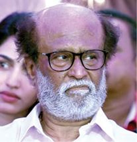 மக்கள் மன்ற நிர்வாகிகளை நாளை சந்திக்கிறார் ரஜினி: அரசியல் நிலைப்பாடு குறித்து முக்கிய முடிவுகளை அறிவிக்க வாய்ப்பு
