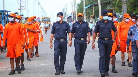 புரெவி புயல் எச்சரிக்கை: மீனவ கிராமங்களில் மெரைன் போலீஸார், தேசிய பேரிடர் மீட்புக் குழுவினர் ஆய்வு
