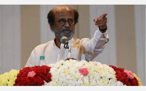 ரஜினியை அரசியலுக்கு வரவேற்று வீடுகளில் பச்சை கொடியேற்ற அழைப்பு