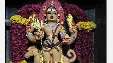 கார்த்திகை அஷ்டமி; மகாதேவாஷ்டமி! நான்கு பேருக்கு உணவு; தெருநாய்களுக்கு பிஸ்கட்! எதிர்ப்பெல்லாம் விலகும்; தொட்டதெல்லாம் துலங்கும்!