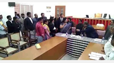 தமிழகம் முழுவதும் இன்று லோக் அதாலத்: நிலுவையில் உள்ள 80 ஆயிரம் வழக்குகளுக்குத் தீர்வு