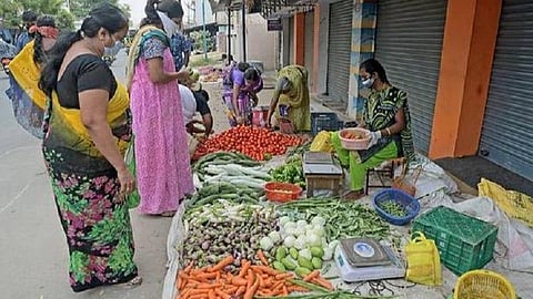 நெல்லையில் சாலையோர வியாபாரிகளுக்கு கடன் வழங்கும் விழா