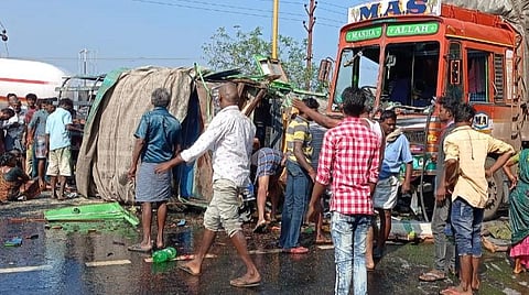 விபத்து நிகழ்ந்த இடம்.