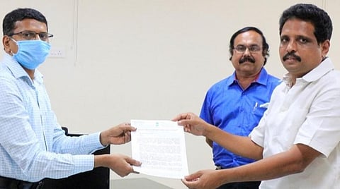 மதுரையிலிருந்து சாதாரண கட்டண பயணிகள் ரயில்களை இயக்க வேண்டும்: ரயில்வே கோட்ட மேலாளரிடம் சு.வெங்கடேசன் எம்.பி கோரிக்கை