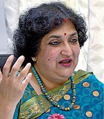 ஏப்.30-க்குள் காலி செய்யாவிட்டால் நீதிமன்ற அவமதிப்பு நடவடிக்கை: கிண்டி ஆஸ்ரம் பள்ளி விவகாரத்தில் லதா ரஜினிகாந்துக்கு நீதிமன்றம் எச்சரிக்கை