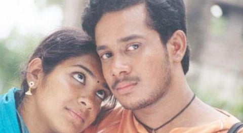 'காதல்' திரைப்படம் வெளியான நாள்: காதலின் அசல் எதிரியைத் தோலுரித்த படம்