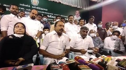 செய்தியாளர்கள் சந்திப்பில் அமைச்சர் கே.ஏ.செங்கோட்டையன் பேசினார்.