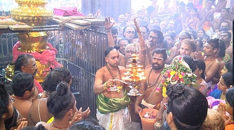 சிதம்பரம் நடராஜர் கோயிலில் ஆருத்ரா தரிசன விழாவையொட்டிக் கொடியேற்றம்