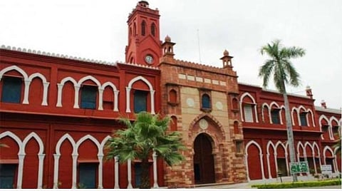 அலிகர் முஸ்லிம் பல்கலைகழக நூற்றாண்டு விழாவில் பிரதமர் மோடி கலந்து கொள்வதால் சர்ச்சை