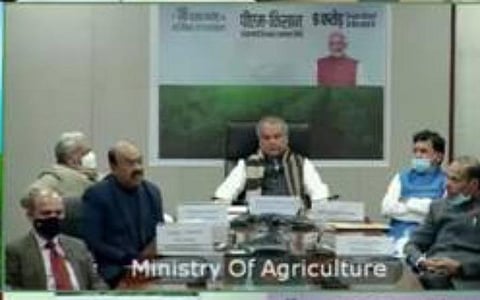10,000 விவசாயி உற்பத்தியாளர் அமைப்புகளை அமைக்க நடவடிக்கை: நரேந்திர சிங் தோமர்