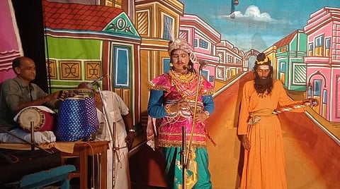 கொல்லாங்கரை கிராத்தில் நேற்று இரவு நடைபெற்ற ருக்மாங்கதன் சரித்திர நாடகம்.