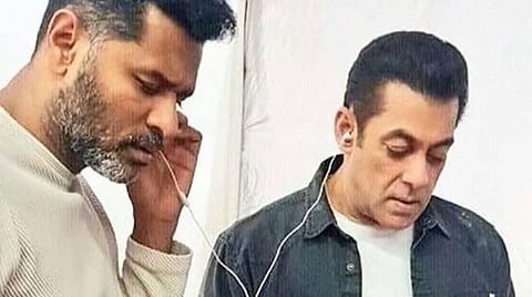 'ராதே' படத்தை திரையரங்கில் தான் வெளியிட வேண்டும்: சல்மான் கானுக்கு திரையரங்க உரிமையாளர்கள் கோரிக்கை