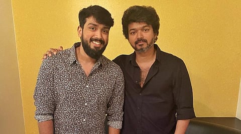 காளிதாஸைப் பாராட்டிய விஜய்