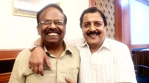 ஓவியர் ஜீவாவுடன்...