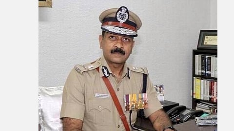 காணும் பொங்கலன்று கூட்டம் சேருவதை தடுக்க மெரினா உள்ளிட்ட பகுதிகளில் பாதுகாப்பு: சென்னை காவல் ஆணையர் ஆலோசனை