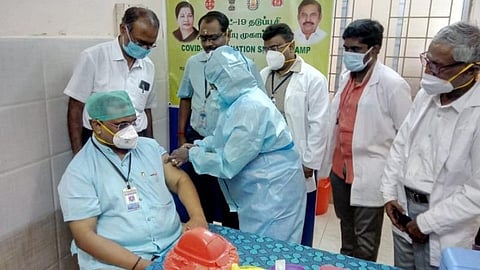 நாடு முழுவதும் முதல் நாளில் 1.91 லட்சம் பேருக்கு கரோனா தடுப்பூசி: உத்தரப் பிரதேசத்தில் அதிகம்; லட்சத்தீவில் மிகமிகக் குறைவு- மத்திய அரசு தகவல்