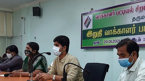 கரோனா தொற்று சூழலால் புதிதாக வாக்குச்சாவடி மையங்கள்