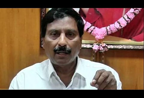 புதுச்சேரி கிழக்கு மாநில அதிமுக செயலாளர் அன்பழகன்.